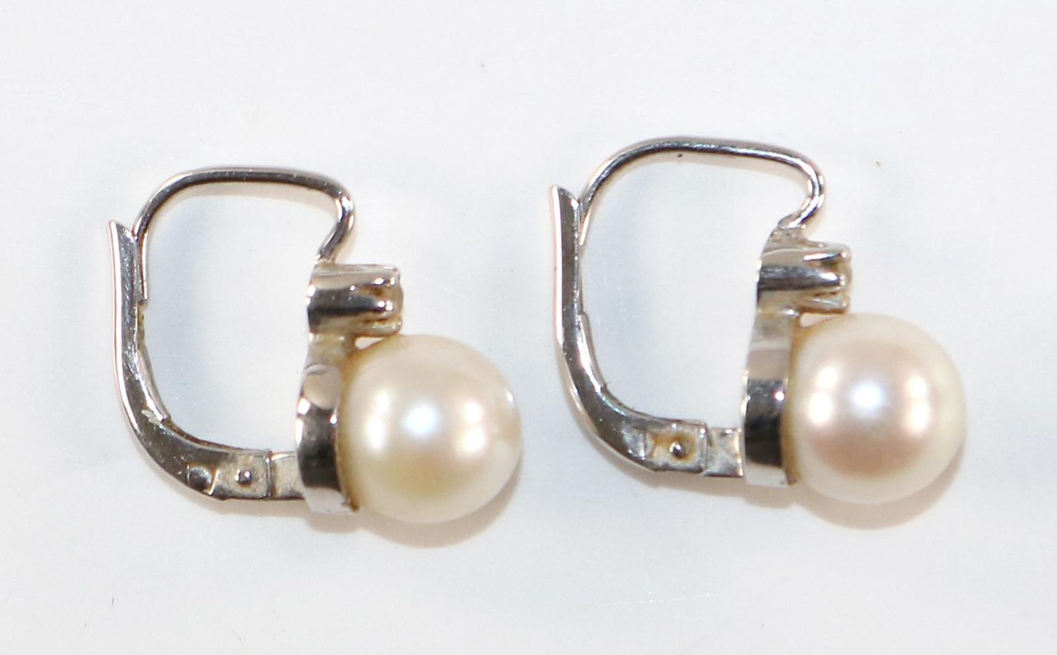 Große Abbildung Nr.2: 127-2154 Paar Perlohrringe: (Schmuck, Ohrringe)