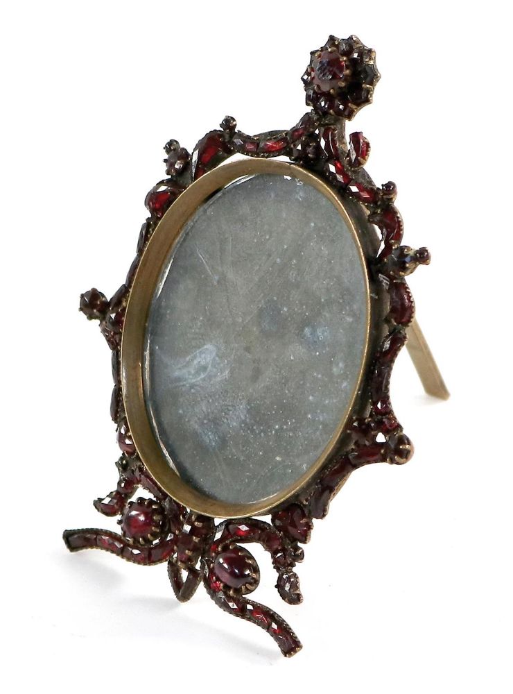 Große Abbildung Nr.1: 127-2180 Schmuckrahmen mit Granat.: (Schmuck)