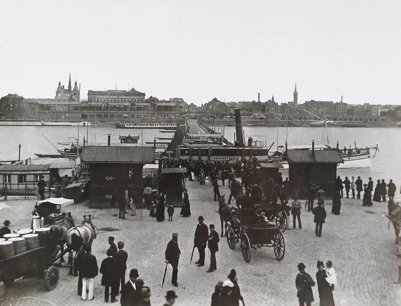 Große Abbildung Nr.3: 127-2322 Sammlung: (Photographie)