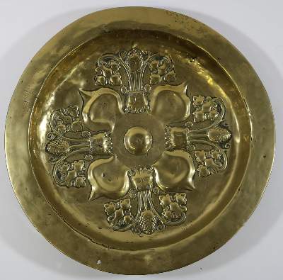 Bild Nr.2: 127-1850 Beckenschlägerschüssel 15.Jh.: (Varia)