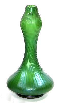 Bild Nr.3: 127-2031 Jugendstilvase wohl Loetz: (Glas)