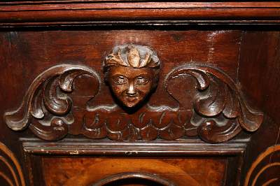 Bild Nr.4: 127-2038 Barock Aufsatzschränkchen.: (Möbel)