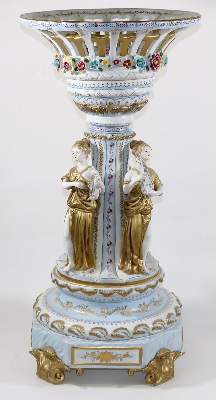 Bild Nr.2: 127-2075 Tafelaufsatz mit Grazien.: (Porzellan u. Keramik, Figuren)