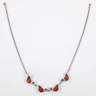 Bild Nr.2: 127-2134 Korallencollier im: (Schmuck, Colliers)