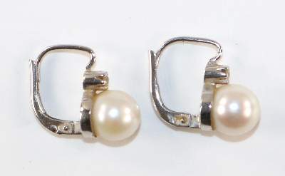 Bild Nr.2: 127-2154 Paar Perlohrringe: (Schmuck, Ohrringe)