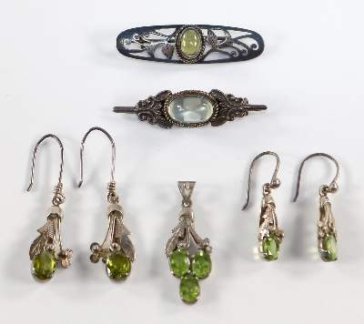 Bild Nr.2: 127-2177 Konvolut Silberschmuck.: (Schmuck, Sammlungen)