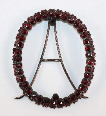 Bild Nr.2: 127-2181 Schmuckrahmen mit Granat.: (Schmuck)