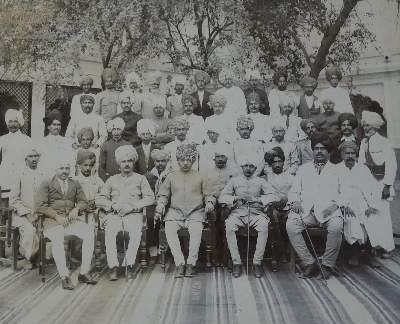 Bild Nr.1: 127-2297 Sammlung: (Indien)