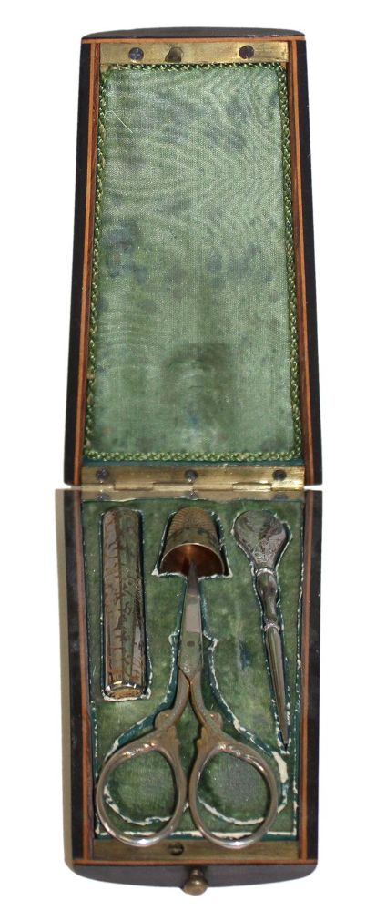 Große Abbildung Nr.2: 128-2693 Necessaire, Frankreich: (Varia, Nähzubehör)