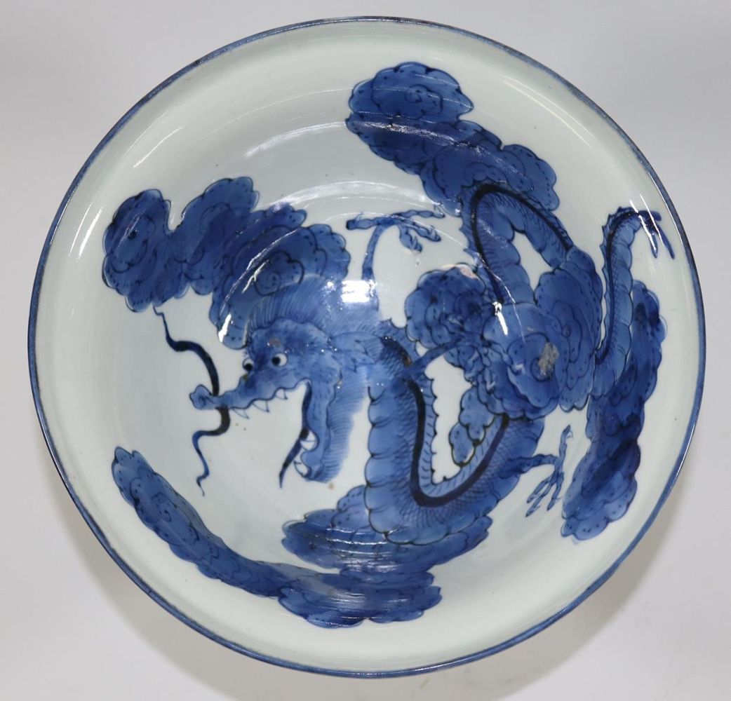 Große Abbildung Nr.2: 128-2796 China große Fußschale.: (Asiatika)