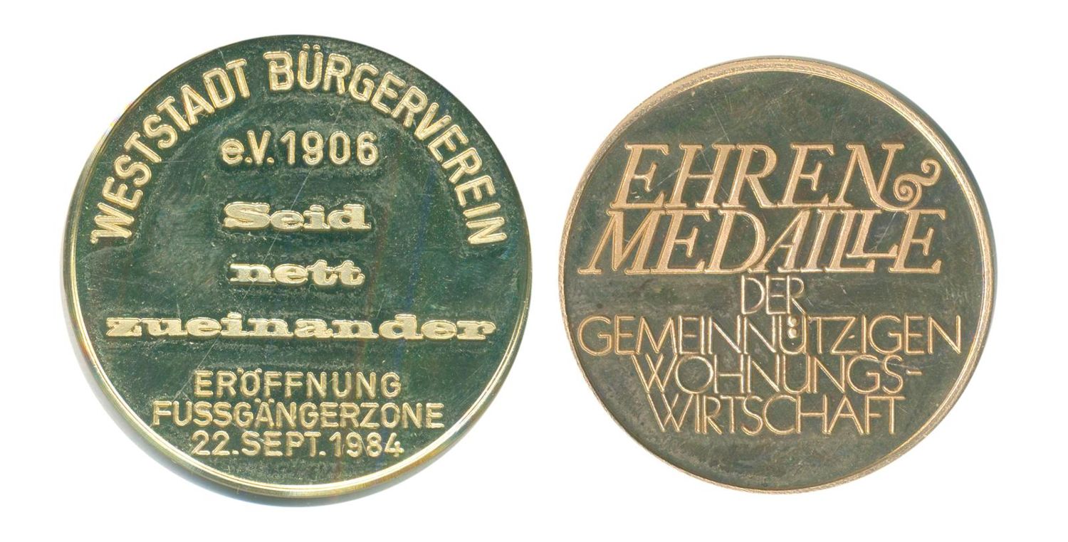 Große Abbildung Nr.1: 128-2834 Goldmedaillen.: (Münzen und Medaillen, Gold)