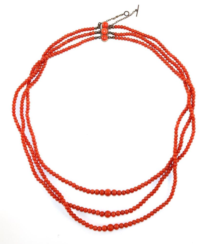 Große Abbildung Nr.1: 128-2972 Prächtiges Korallencollier: (Schmuck, Colliers)