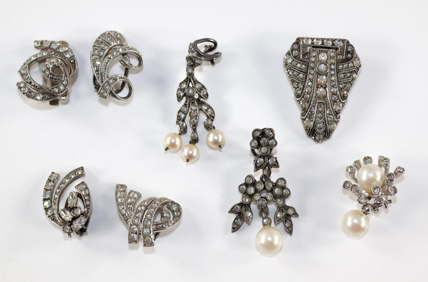 Große Abbildung Nr.2: 128-3008 Art Déco Pforzheim.: (Schmuck, Ohrringe)