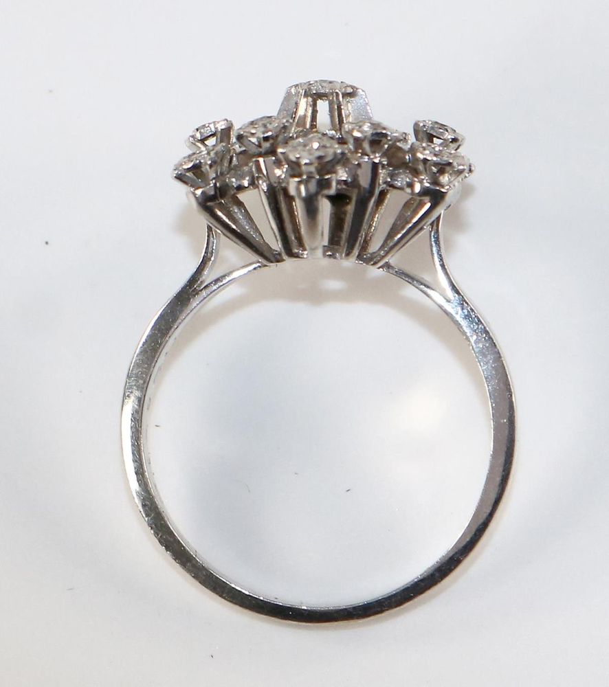 Große Abbildung Nr.2: 128-3025 Brillantring.: (Schmuck, Ringe)
