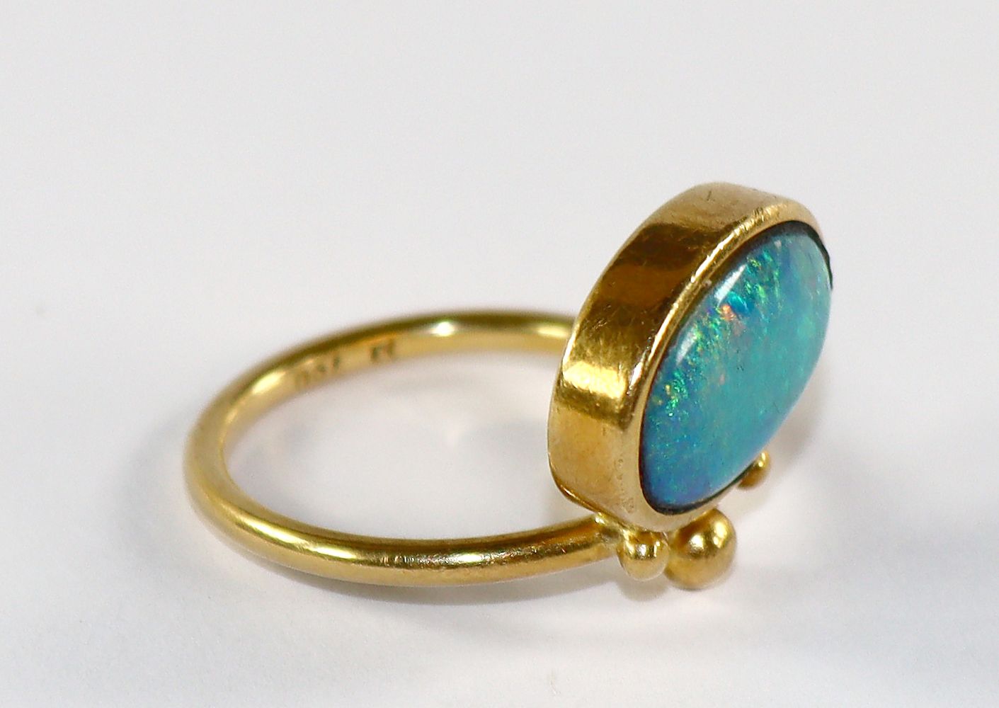 Große Abbildung Nr.2: 128-3033 Opalring 18k GG.: (Schmuck, Ringe)