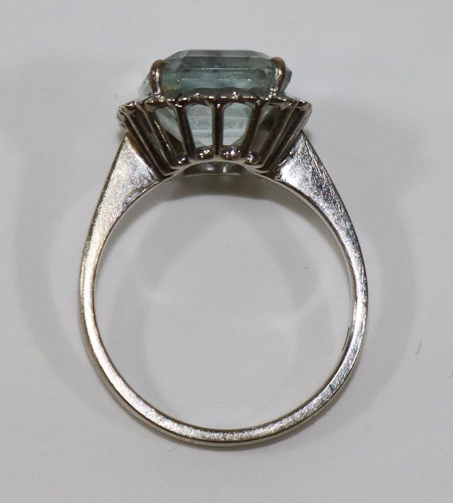 Große Abbildung Nr.3: 128-3038 Prächtiger Aquamarinring.: (Schmuck, Ringe)