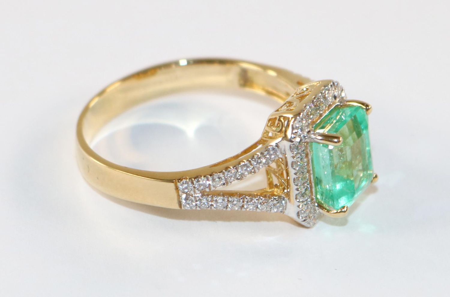 Große Abbildung Nr.2: 128-3048 Smaragd-Ring.: (Schmuck, Ringe)
