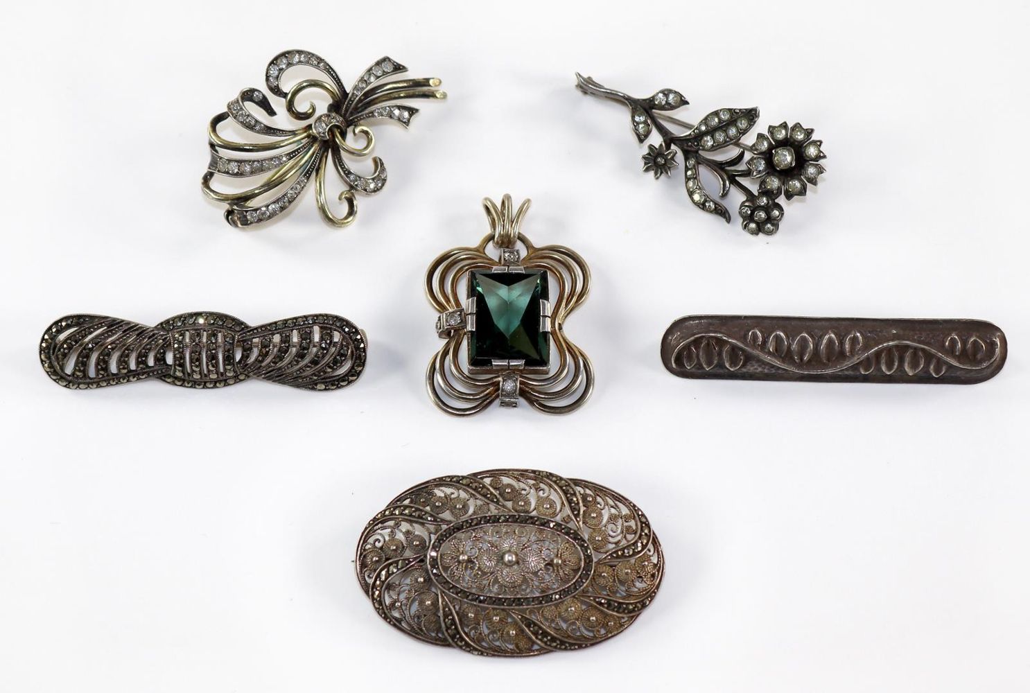 Große Abbildung Nr.1: 128-3063 Antik-, u. Silberschmuck.: (Schmuck, Sammlungen)