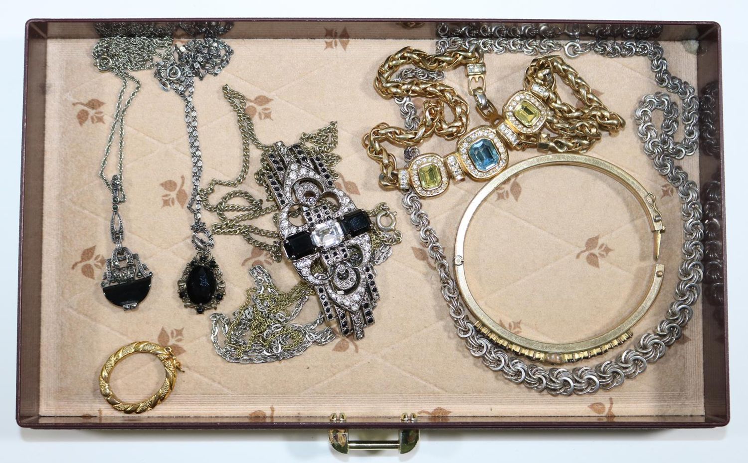 Große Abbildung Nr.10: 128-3074 Schmucksammlung vom: (Schmuck, Sammlungen)