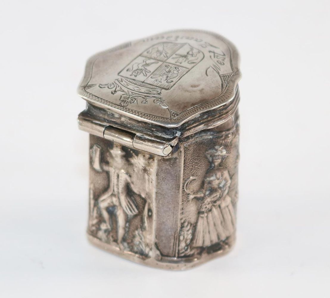 Große Abbildung Nr.4: 128-3122 Silberdose Wappendose: (Silber)
