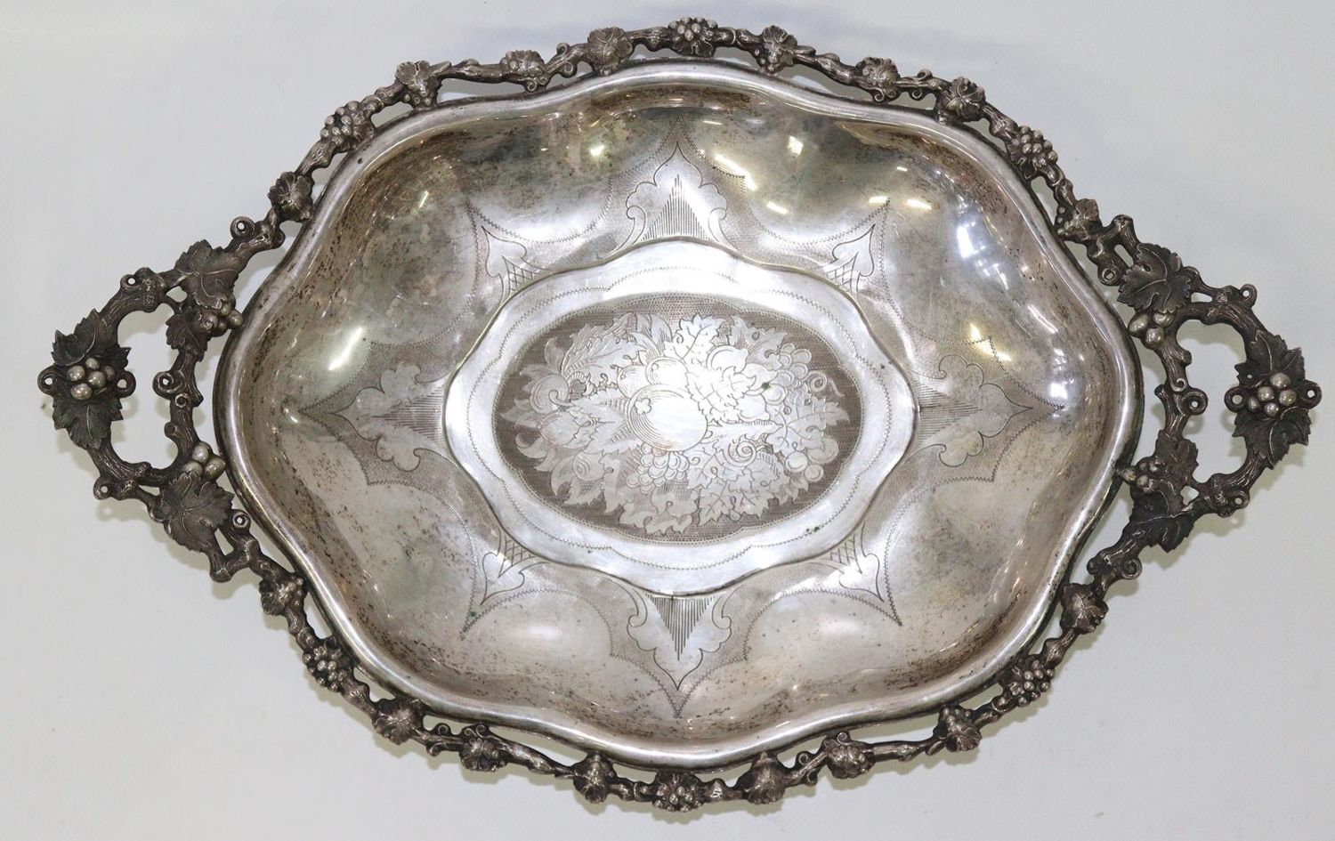 Große Abbildung Nr.2: 128-3124 Silberschale 13 Lot.: (Silber)