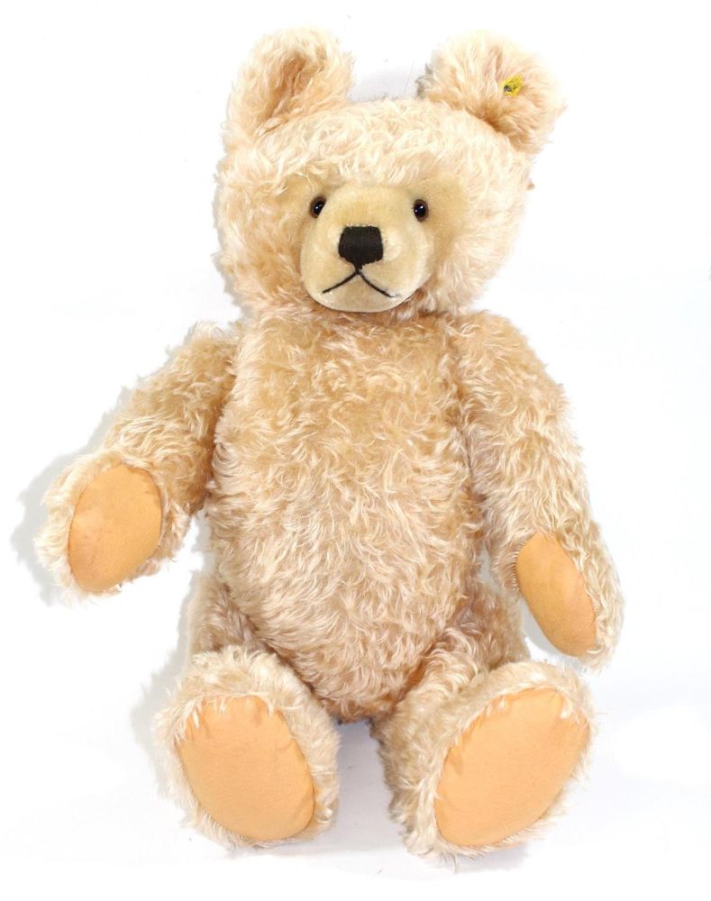 Große Abbildung Nr.1: 128-3161 Steiff großer Teddy: (Spielzeug)