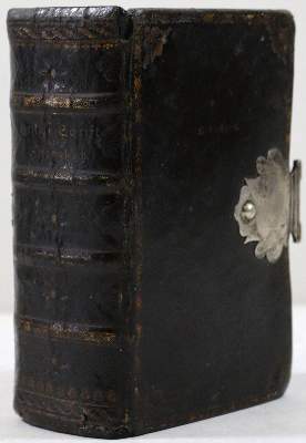 Bild Nr.2: 128-1356 Schwarzer Ledereinband: (Einband)