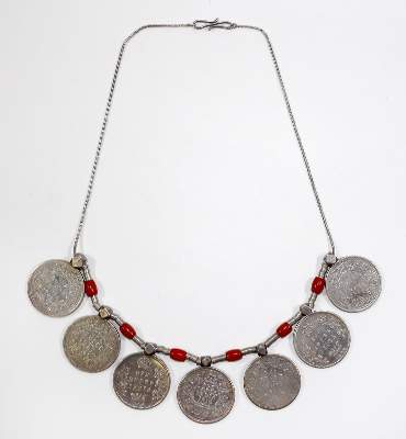 Bild Nr.2: 128-2966 Münzkette Silber Indien: (Schmuck, Colliers)