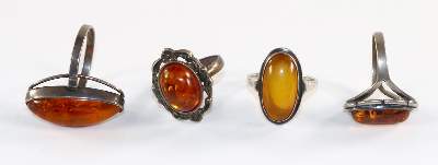 Bild Nr.3: 128-3024 Bernsteinringe.: (Schmuck, Ringe)