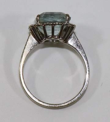 Bild Nr.3: 128-3038 Prächtiger Aquamarinring.: (Schmuck, Ringe)