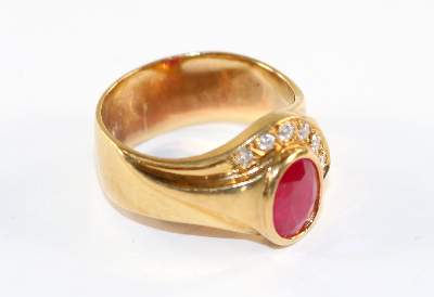 Bild Nr.2: 128-3042 Rubin Ring.: (Schmuck, Ringe)