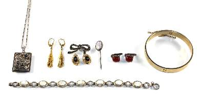 Bild Nr.1: 128-3060 Antikschmuck u.: (Schmuck, Sammlungen)