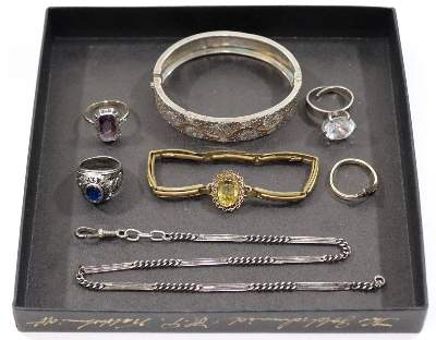 Bild Nr.2: 128-3066 Design- u. Antikschmuck.: (Schmuck, Sammlungen)