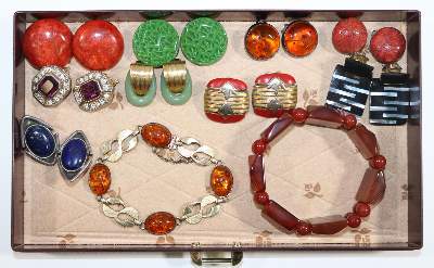 Bild Nr.9: 128-3074 Schmucksammlung vom: (Schmuck, Sammlungen)
