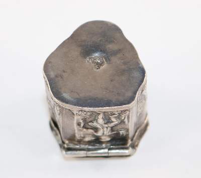 Bild Nr.3: 128-3122 Silberdose Wappendose: (Silber)