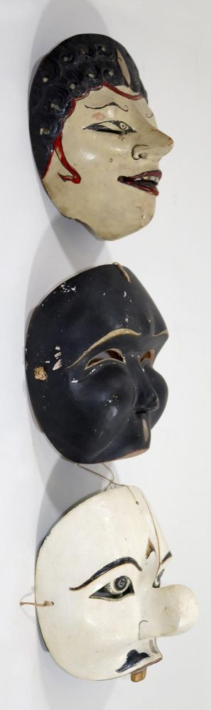 Große Abbildung Nr.3: 129-2070 Java 5 Wayang-Masken.: (Asiatika)