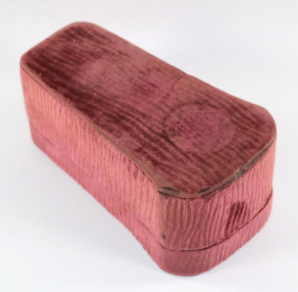 Große Abbildung Nr.5: 129-2095 Gabilla la Violette.: (Glas)