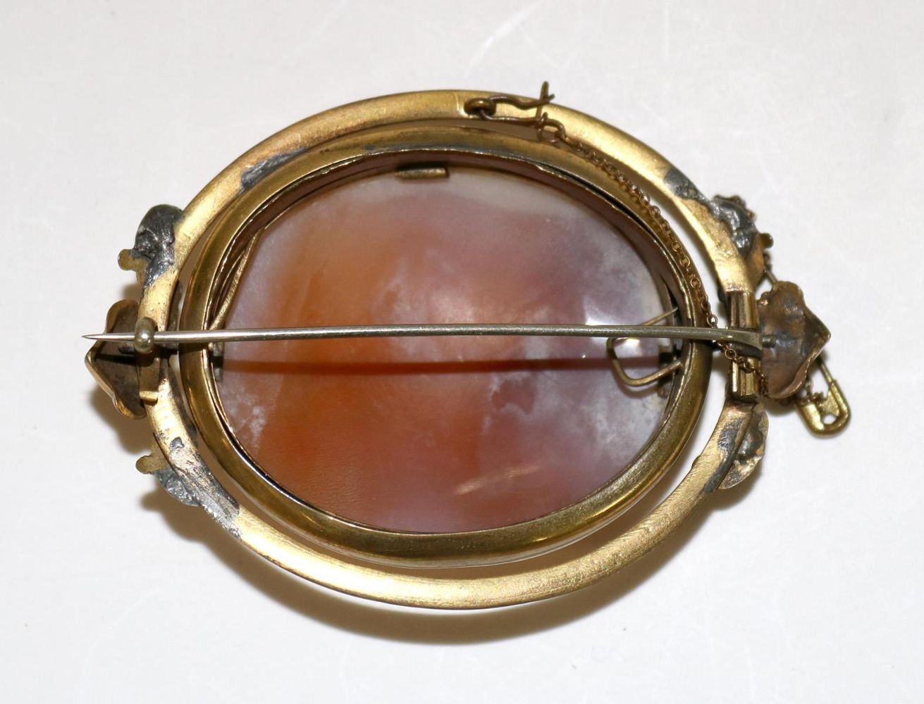 Große Abbildung Nr.2: 129-2198 Engel u. zahmer Löwe.: (Schmuck, Anhänger, Gemmen und Kameen)
