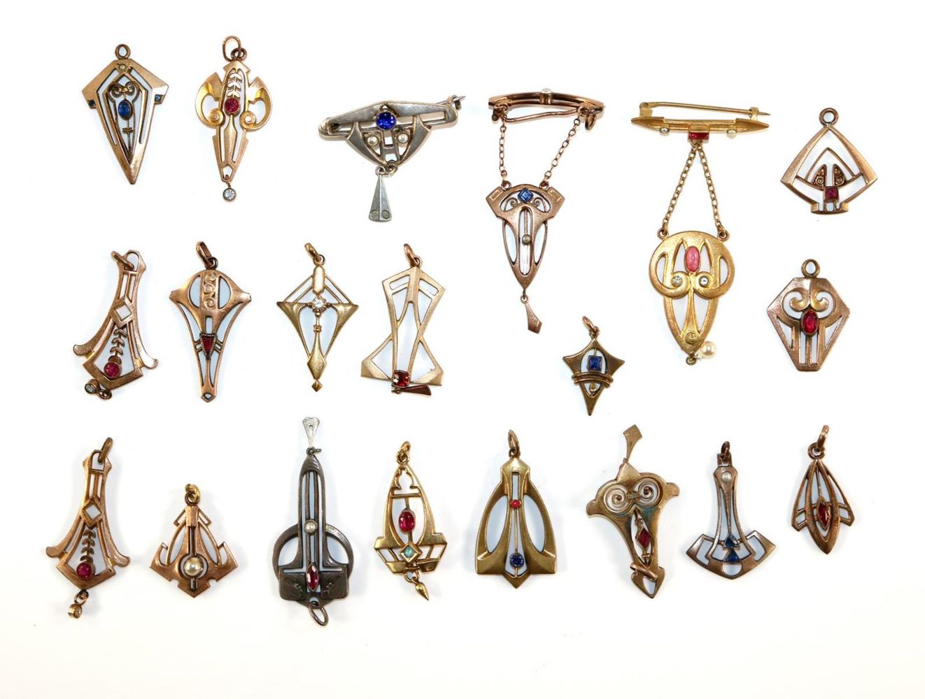 Große Abbildung Nr.1: 129-2284 Slg. Jugendstilanhänger.: (Schmuck, Anhänger)