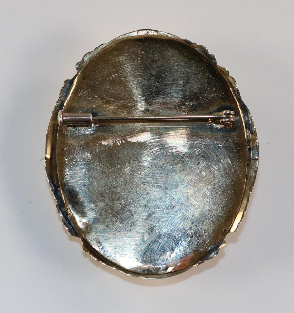 Große Abbildung Nr.2: 129-2366 Bacchantin,: (Schmuck, Broschen, Gemmen und Kameen)