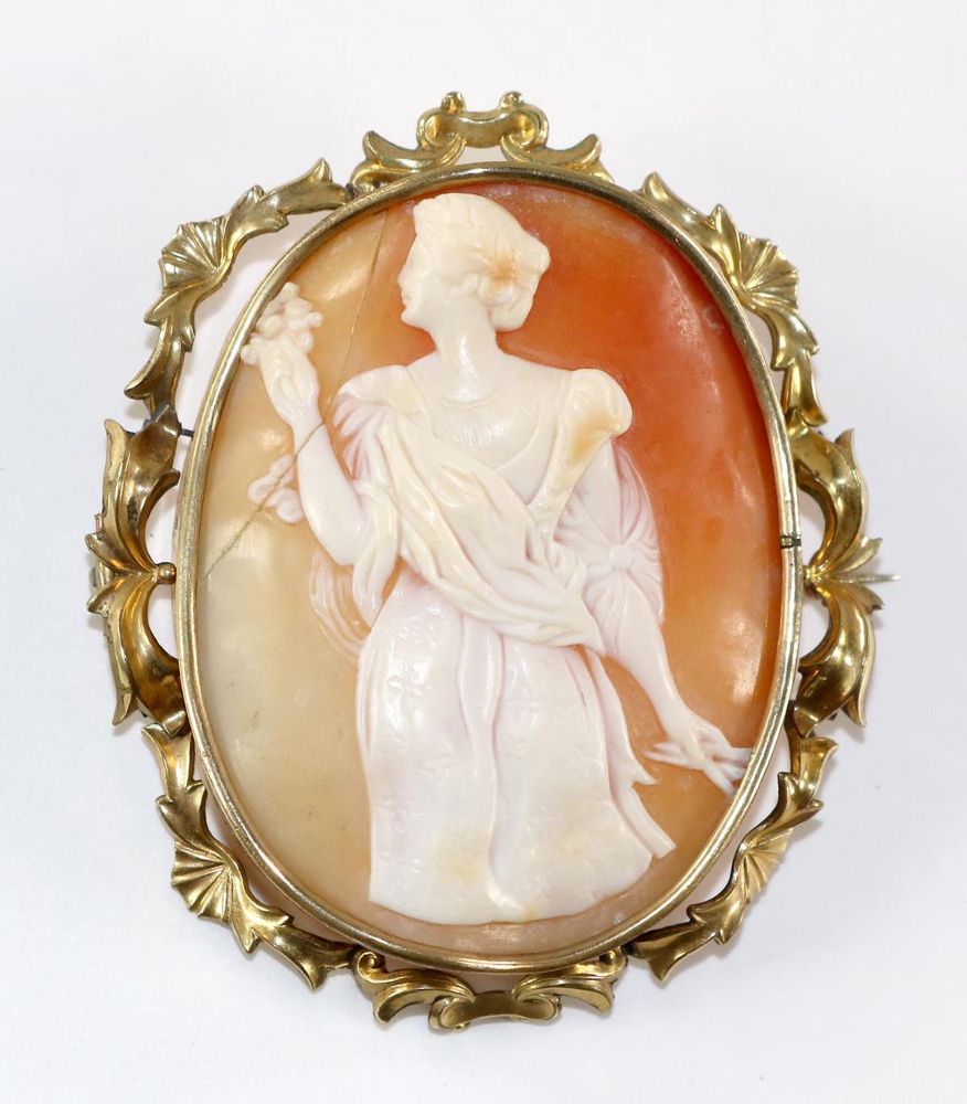 Große Abbildung Nr.1: 129-2378 Blumendame.: (Schmuck, Broschen, Gemmen und Kameen)