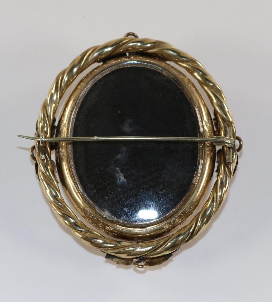 Große Abbildung Nr.2: 129-2573 Wendebrosche.: (Schmuck, Broschen, Gemmen und Kameen)