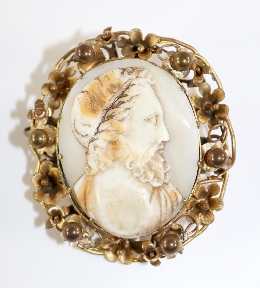 Große Abbildung Nr.1: 129-2575 Zeus: (Schmuck, Broschen, Gemmen und Kameen)