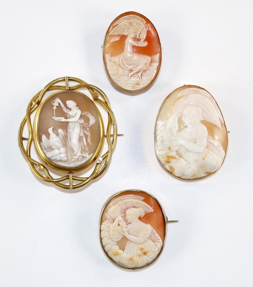 Große Abbildung Nr.1: 129-2576 Zeus als Adler: (Schmuck, Broschen, Gemmen und Kameen)