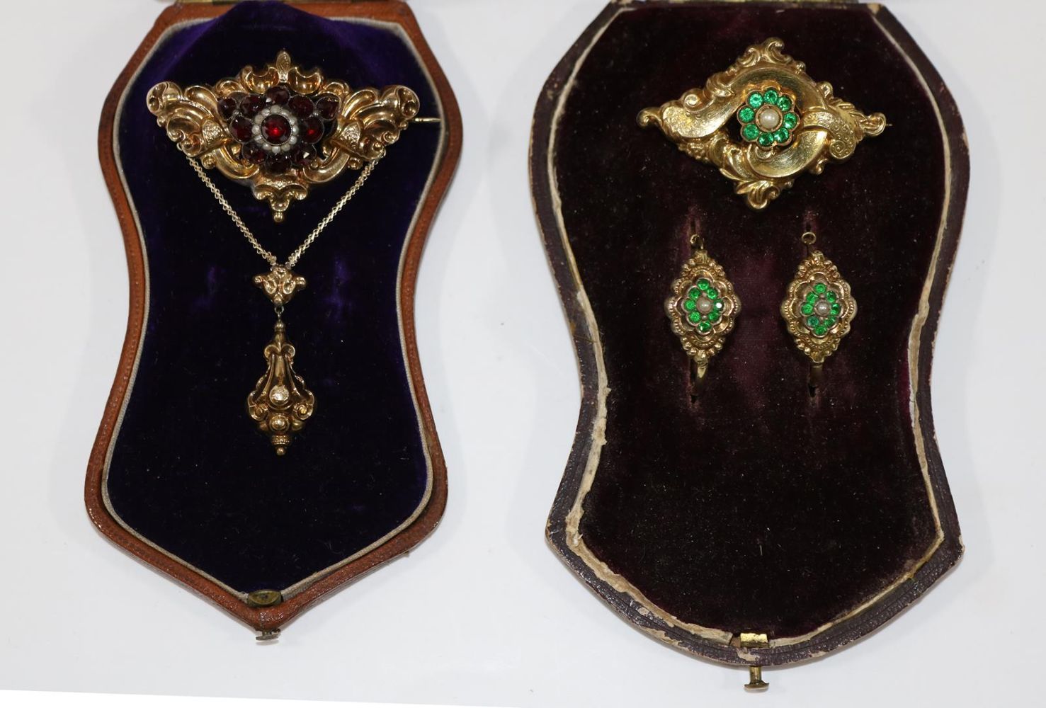 Große Abbildung Nr.2: 129-2671 Demiparure: (Schmuck)