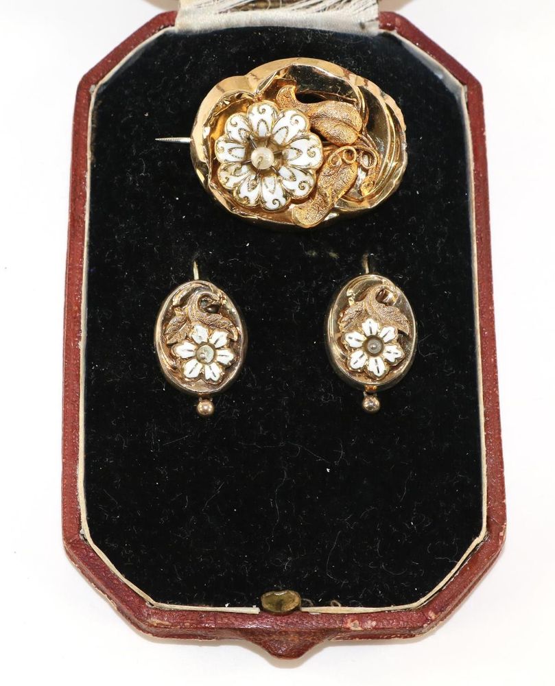 Große Abbildung Nr.1: 129-2673 Demiparure um 1860.: (Schmuck)