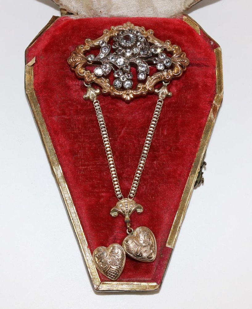 Große Abbildung Nr.2: 129-2705 Historische Prachtbrosche: (Schmuck)