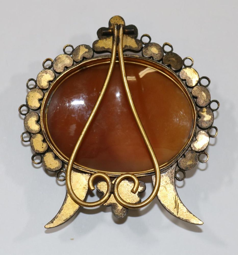 Große Abbildung Nr.3: 129-2733 Amor in Prachtrahmen.: (Schmuck, Rahmen, Gemmen und Kameen)