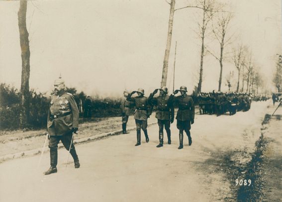 Große Abbildung Nr.1: 129-3012 Hindenburg, Paul von: (Militaria)