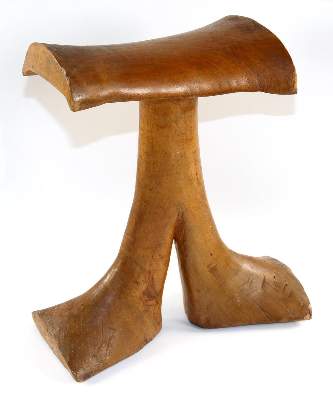 Bild Nr.5: 129-2036 Fünf Kopfstützen,: (Afrika)